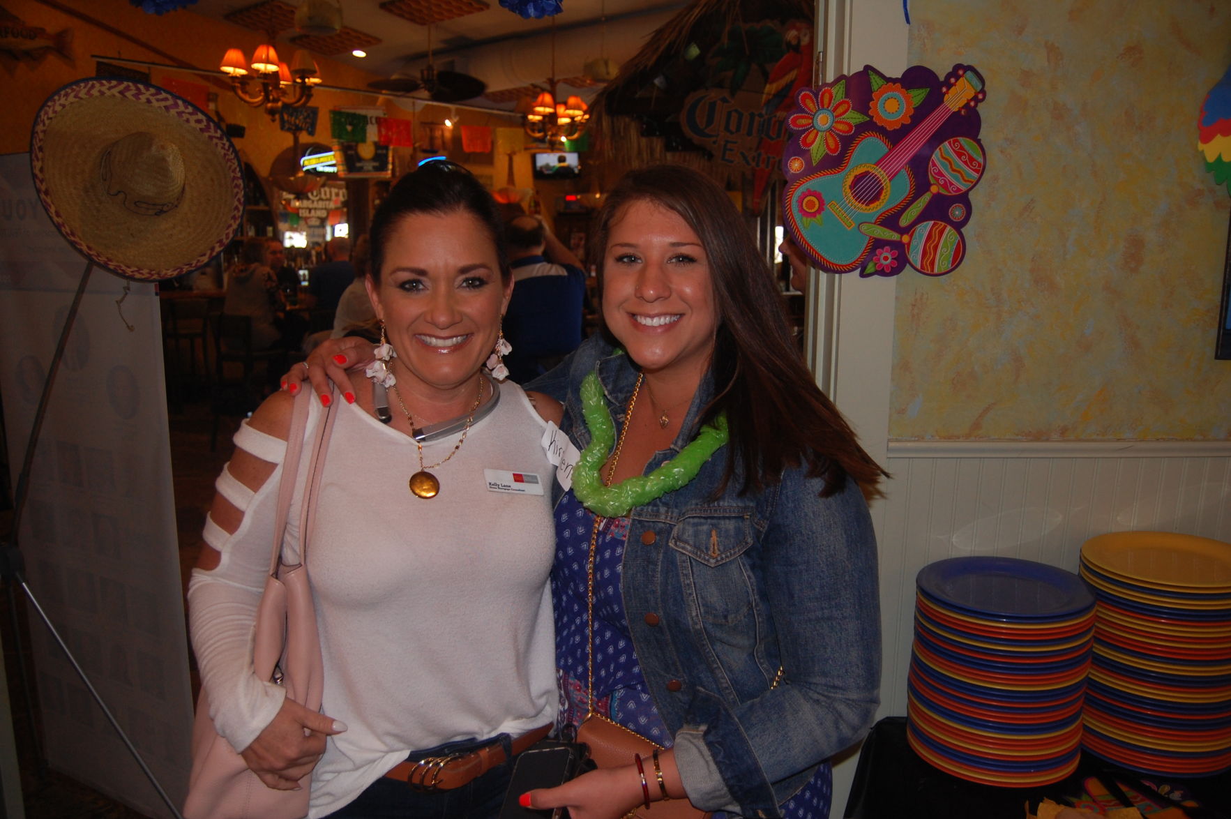Kelly Lane, Kirsten Schroeder